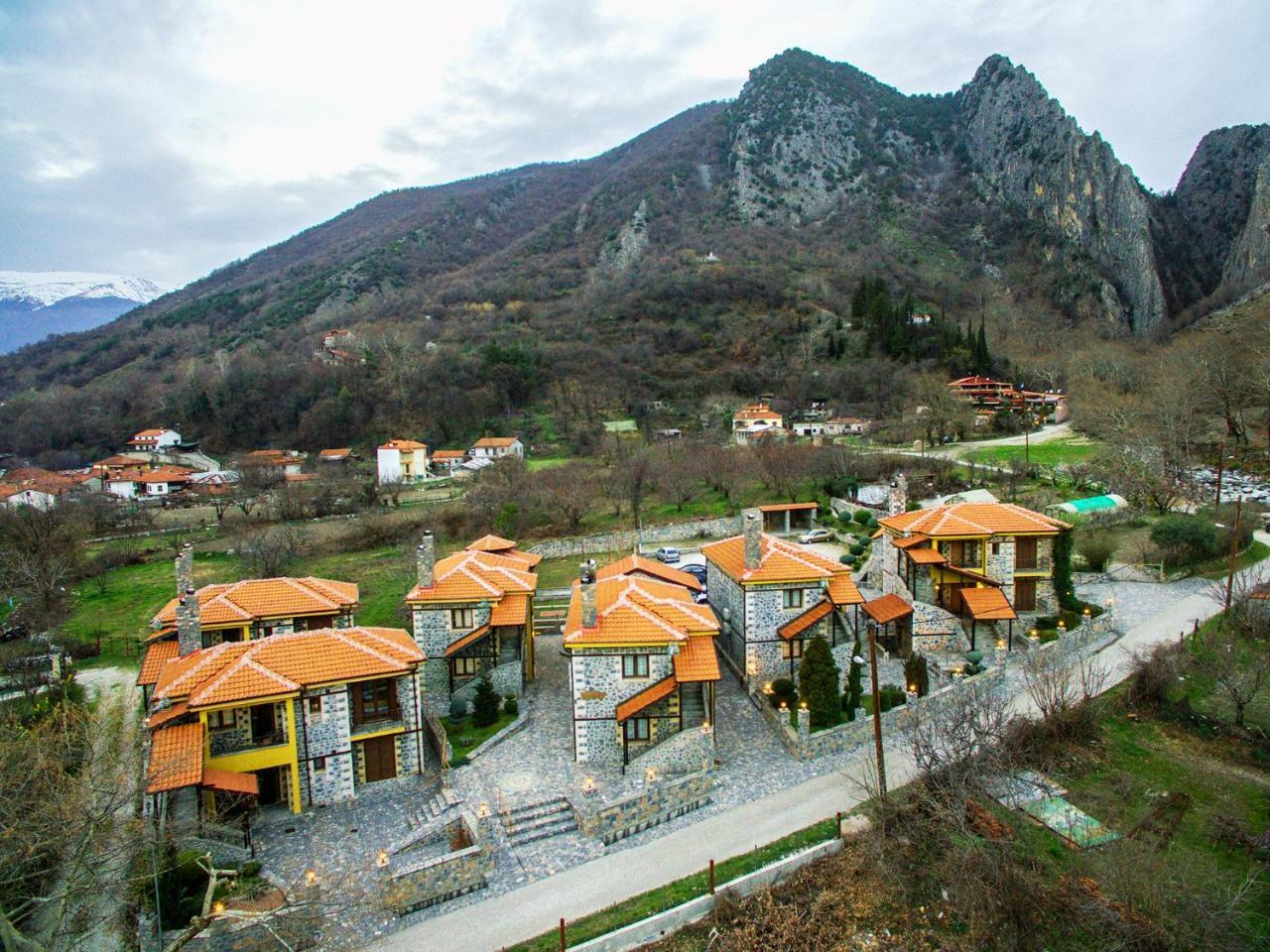 Yades Pozar Hotel Loutraki  Bagian luar foto